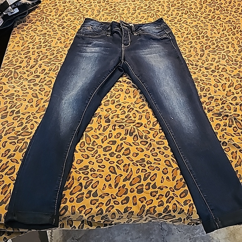 Royalty, wannabettabutt jeans in dark blue denim